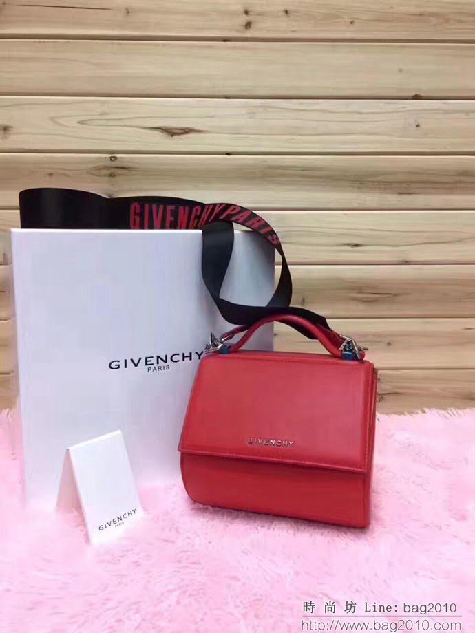GlVENCHY紀梵希 2017春夏女裝系列 GIVENCHY Logo寬肩帶裝飾 黑色Pandora Box手袋 斜挎包 經典實用  tsg1123